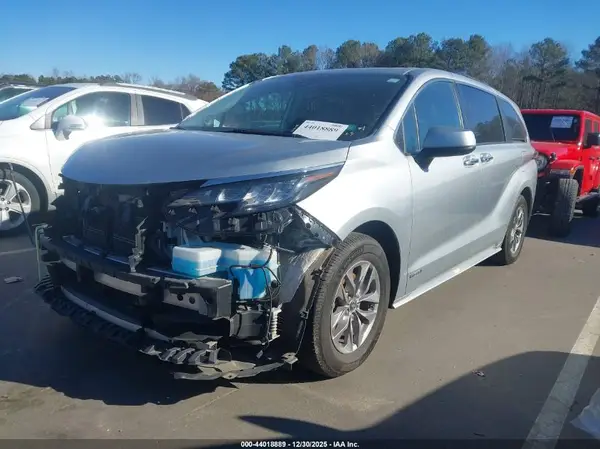 5TDJSKFC5MS009341 2021 TOYOTA SIENNA - Image 2