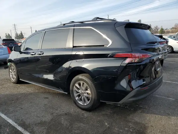 5TDJSKFC5NS059822 2022 TOYOTA SIENNA - Image 2
