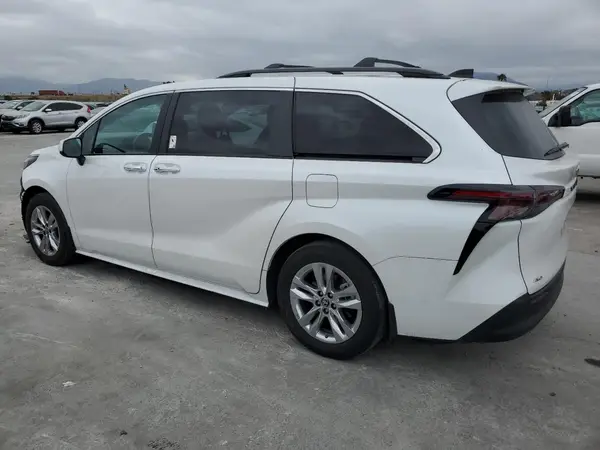 5TDJSKFC5RS115330 2024 TOYOTA SIENNA - Image 2
