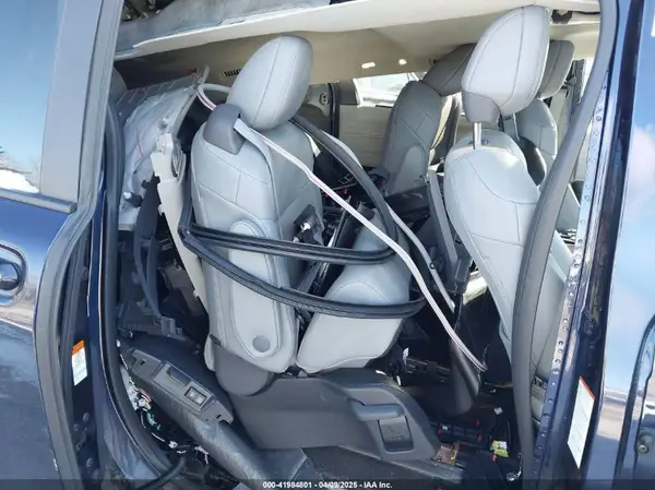 5TDJSKFC5RS115490 2024 TOYOTA SIENNA - Image 8
