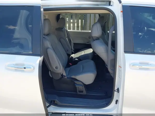 5TDJSKFC5RS152006 2024 TOYOTA SIENNA - Image 8