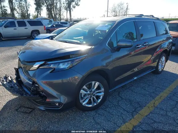 5TDJSKFC5SS200514 2025 TOYOTA SIENNA - Image 2