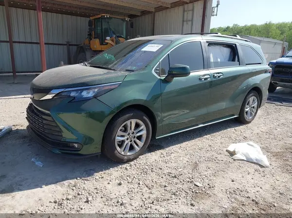 5TDJSKFC5SS215319 2025 TOYOTA SIENNA - Image 2