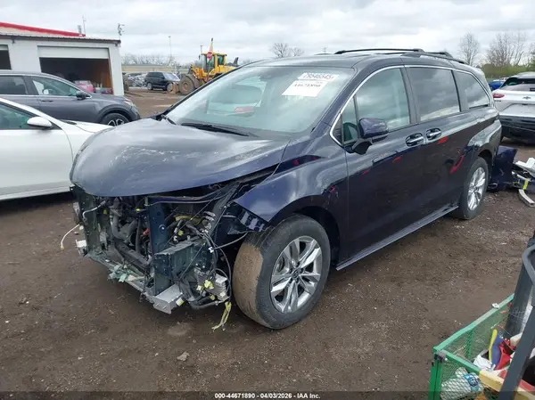 5TDJSKFC6NS062132 2022 TOYOTA SIENNA - Image 2