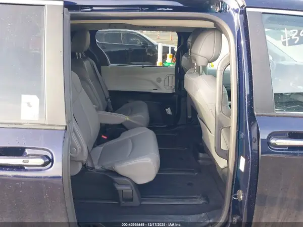 5TDJSKFC6SS202031 2025 TOYOTA SIENNA - Image 8