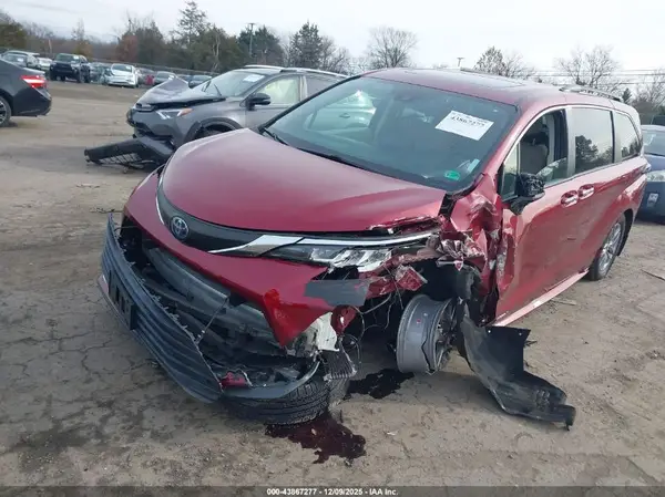 5TDJSKFC7MS015027 2021 TOYOTA SIENNA - Image 2