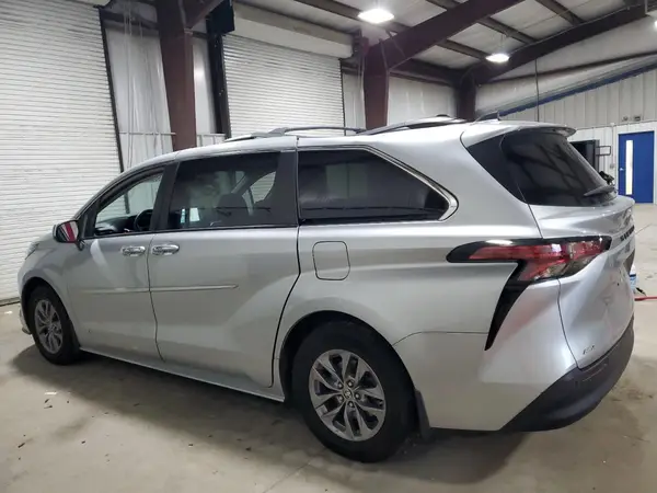 5TDJSKFC7MS022799 2021 TOYOTA SIENNA - Image 2