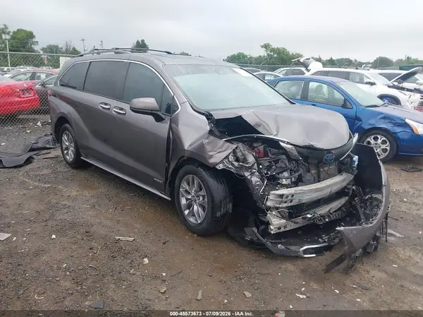 5TDJSKFC7MS023516 2021 TOYOTA SIENNA - Image 1