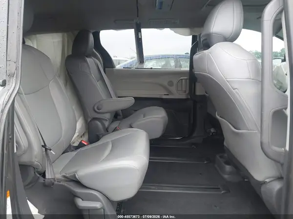 5TDJSKFC7MS023516 2021 TOYOTA SIENNA - Image 8