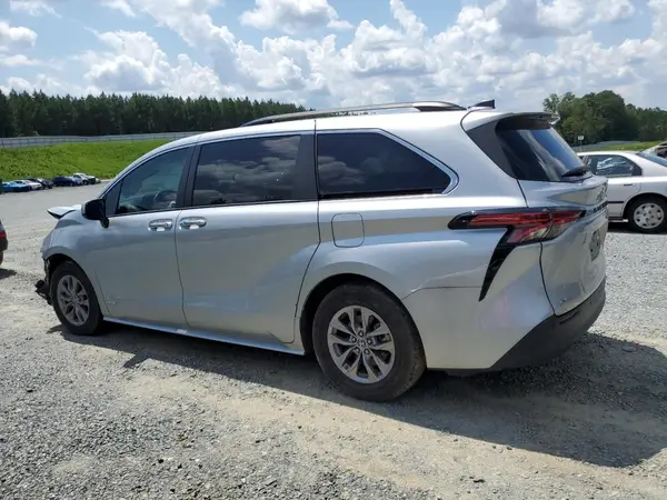 5TDJSKFC7MS028473 2021 TOYOTA SIENNA - Image 2