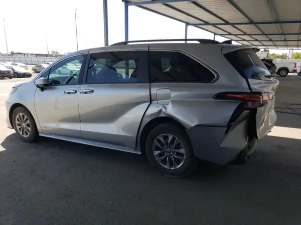 5TDJSKFC7MS029672 2021 TOYOTA SIENNA - Image 2