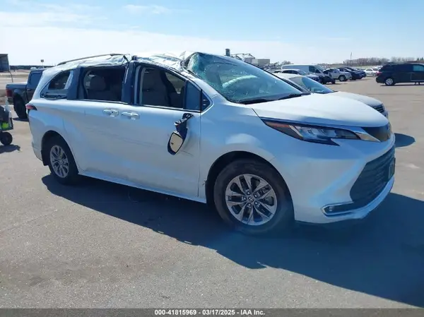 5TDJSKFC7NS058980 2022 TOYOTA SIENNA - Image 1