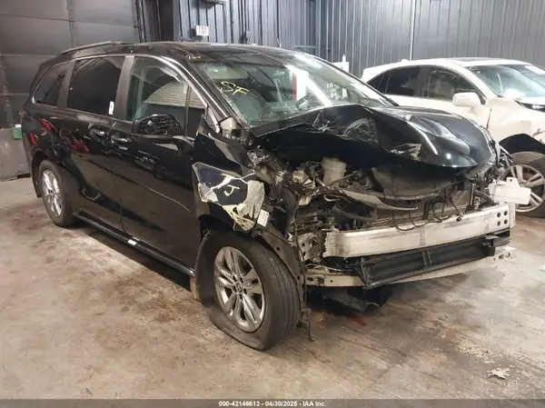 5TDJSKFC7PS094770 2023 TOYOTA SIENNA - Image 1