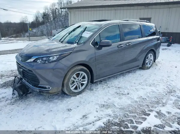 5TDJSKFC7RS116348 2024 TOYOTA SIENNA - Image 2