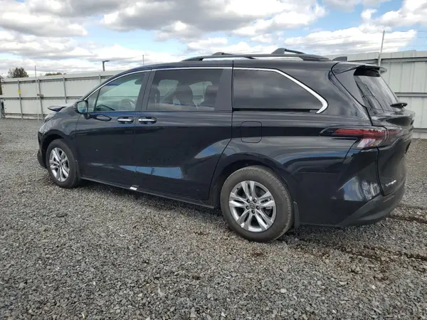 5TDJSKFC7SS210736 2025 TOYOTA SIENNA - Image 2