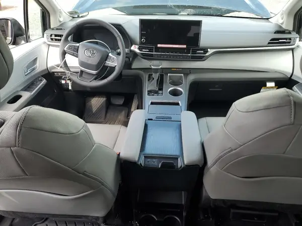 5TDJSKFC7SS210736 2025 TOYOTA SIENNA - Image 8