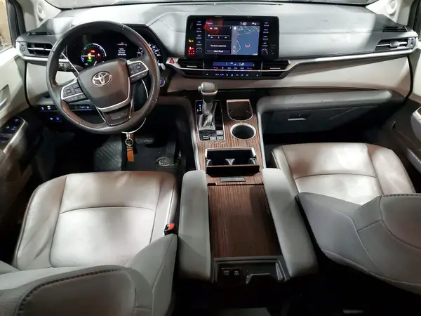5TDJSKFC8MS009429 2021 TOYOTA SIENNA - Image 8