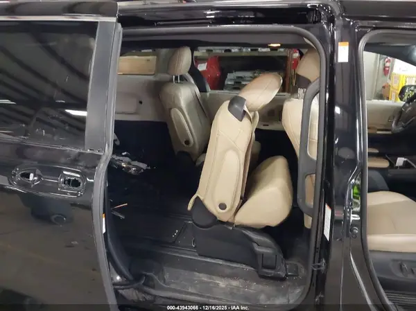 5TDJSKFC8MS020253 2021 TOYOTA SIENNA - Image 8