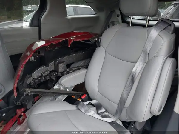 5TDJSKFC8PS090968 2023 TOYOTA SIENNA - Image 8