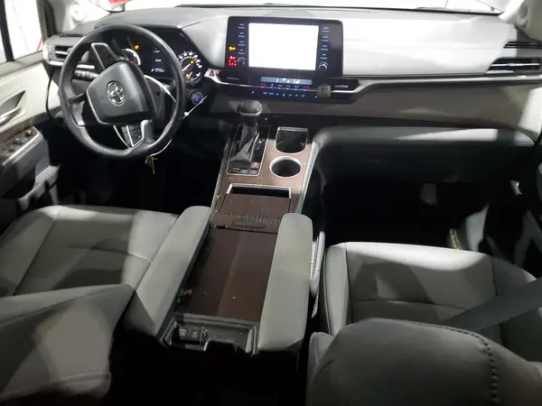 5TDJSKFC8PS105498 2023 TOYOTA SIENNA - Image 8