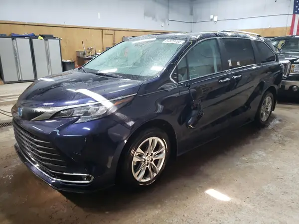 5TDJSKFC8RS121770 2024 TOYOTA SIENNA - Image 1