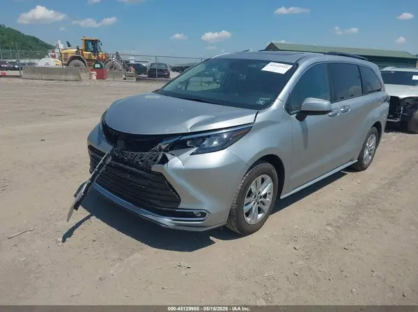 5TDJSKFC8RS147074 2024 TOYOTA SIENNA - Image 2
