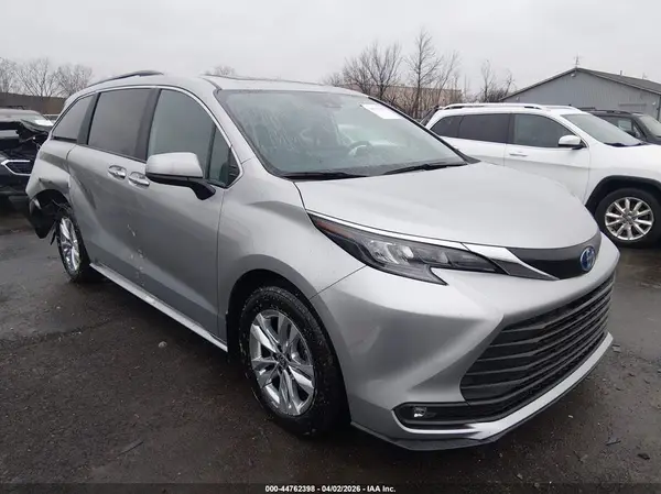 5TDJSKFC8SS182624 2025 TOYOTA SIENNA - Image 1