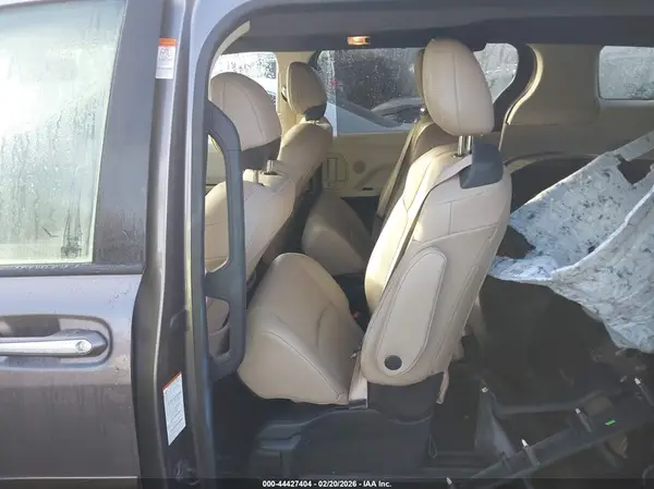 5TDJSKFC9MS012324 2021 TOYOTA SIENNA - Image 8