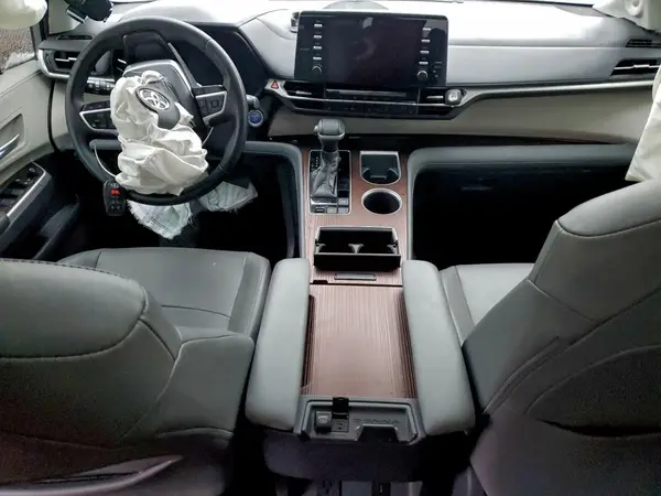 5TDJSKFC9MS020357 2021 TOYOTA SIENNA - Image 8