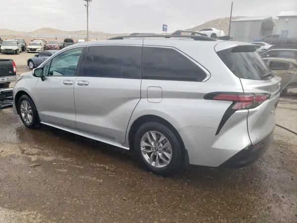 5TDJSKFC9NS046278 2022 TOYOTA SIENNA - Image 2