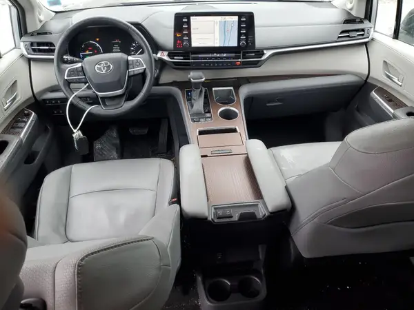 5TDJSKFC9NS052484 2022 TOYOTA SIENNA - Image 8