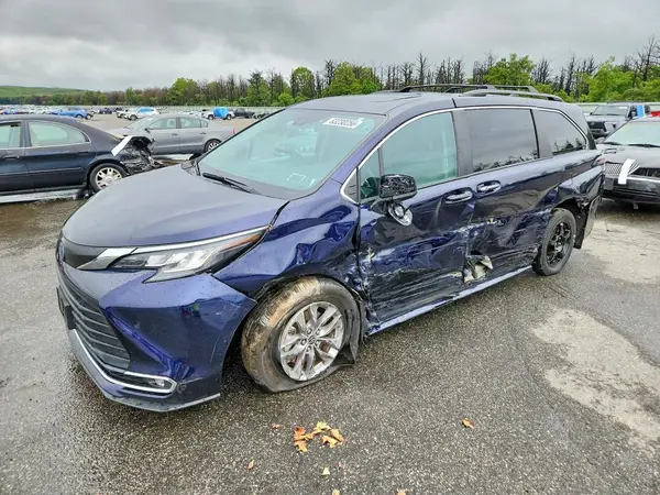 5TDJSKFC9PS104196 2023 TOYOTA SIENNA - Image 1