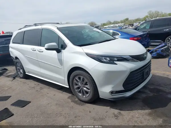 5TDJSKFC9RS116156 2024 TOYOTA SIENNA - Image 1