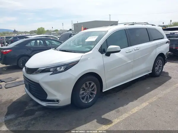 5TDJSKFC9RS116156 2024 TOYOTA SIENNA - Image 2