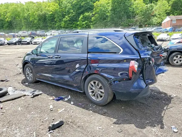 5TDJSKFCXMS004264 2021 TOYOTA SIENNA - Image 2