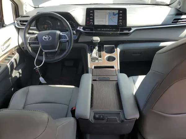 5TDJSKFCXMS031657 2021 TOYOTA SIENNA - Image 8