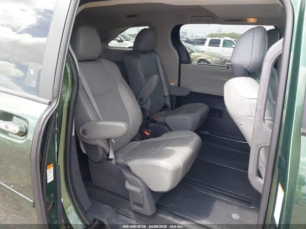 5TDJSKFCXMS036356 2021 TOYOTA SIENNA - Image 8