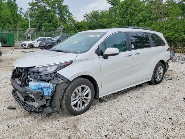 5TDJSKFCXSS155991 2025 TOYOTA SIENNA - Image 1