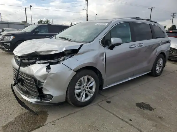 5TDJSKFCXSS173486 2025 TOYOTA SIENNA - Image 1