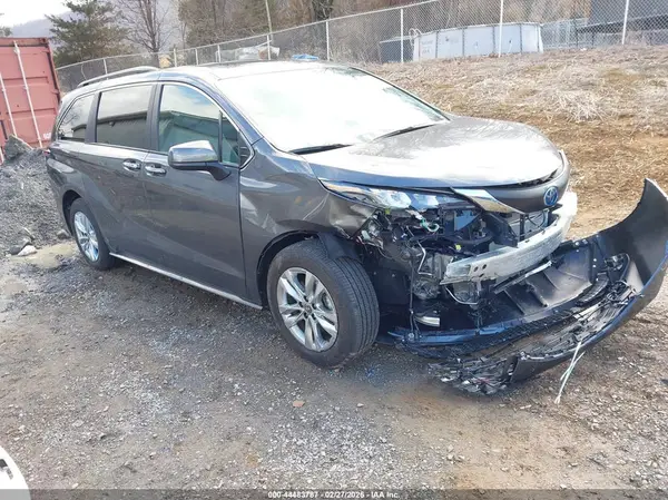 5TDJSKFCXSS224713 2025 TOYOTA SIENNA - Image 1