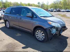 5TDJZ3DC1HS181666 2017 TOYOTA SIENNA