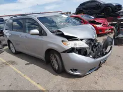 5TDJZ3DC1HS185426 2017 TOYOTA SIENNA
