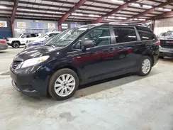 5TDJZ3DC2HS171034 2017 TOYOTA SIENNA