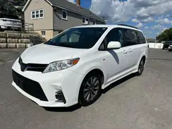 5TDJZ3DC2JS193797 2018 TOYOTA SIENNA