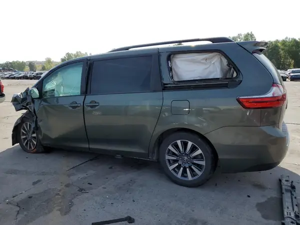 5TDJZ3DC2LS247974 2020 TOYOTA SIENNA - Image 2