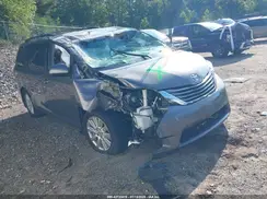 5TDJZ3DC3HS150015 2017 TOYOTA SIENNA