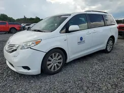 5TDJZ3DC3HS171060 2017 TOYOTA SIENNA