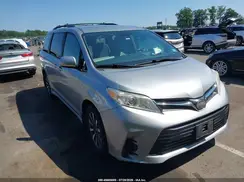 5TDJZ3DC3JS204922 2018 TOYOTA SIENNA