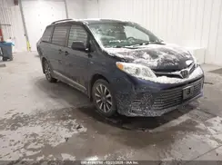 5TDJZ3DC3JS206783 2018 TOYOTA SIENNA