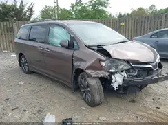 5TDJZ3DC3KS219602 2019 TOYOTA SIENNA